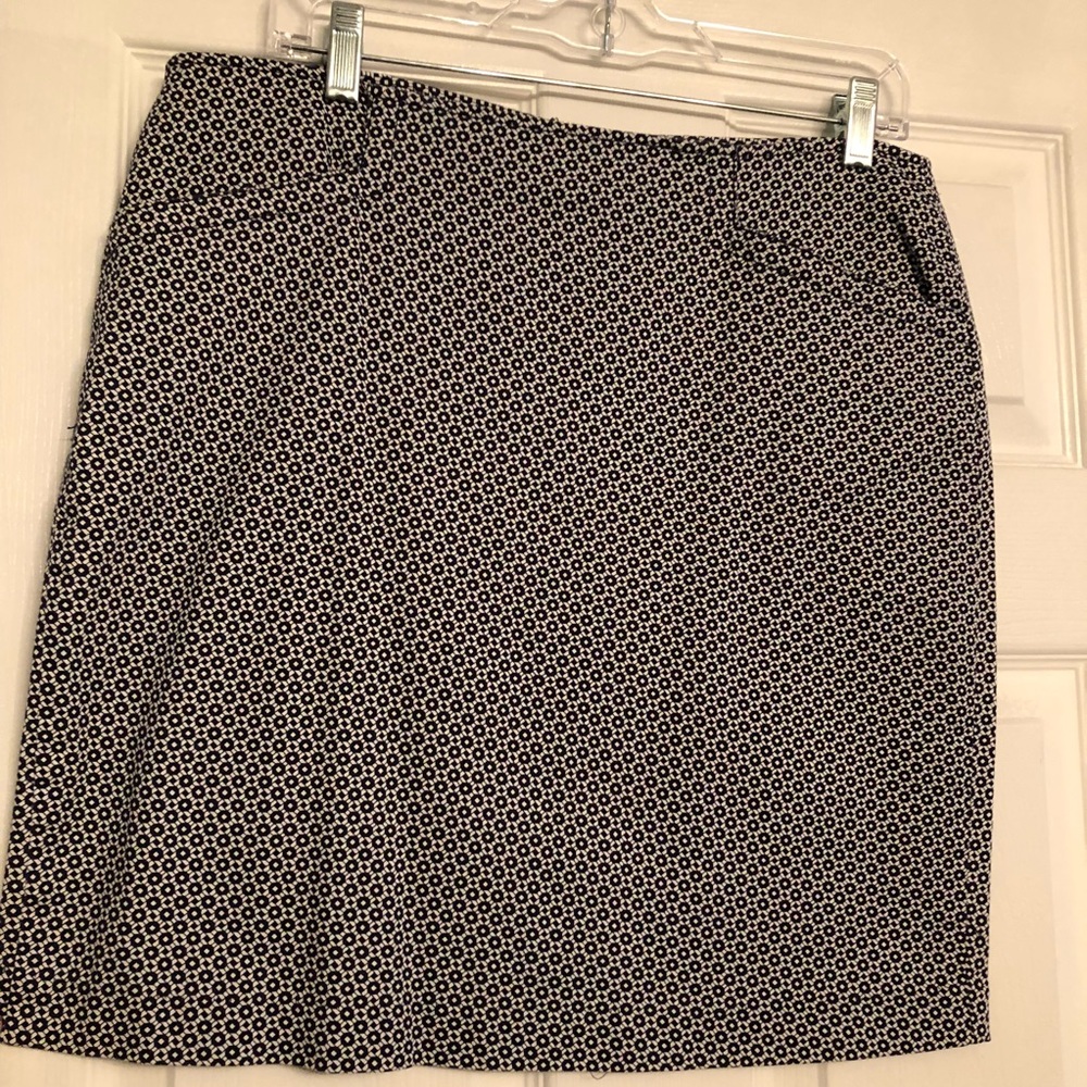 Ellen Tracy print skirt